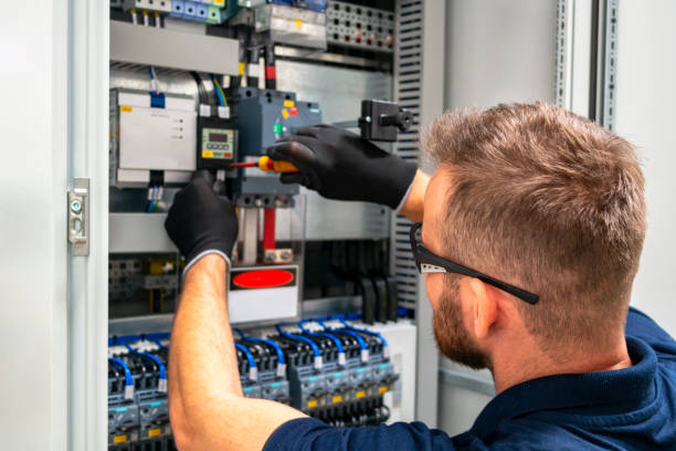 Best Circuit Breaker Repair  in Corona, CA
